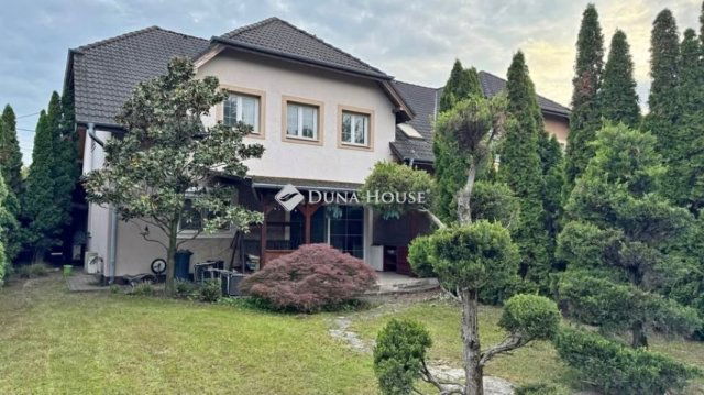 Eladó téglalakás, Budapesten, X. kerületben 135 M Ft, 4 szobás