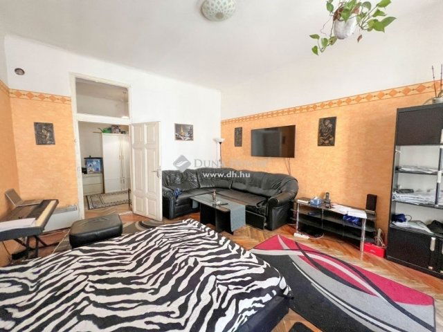 Eladó téglalakás, Budapesten, VIII. kerületben 37.9 M Ft
