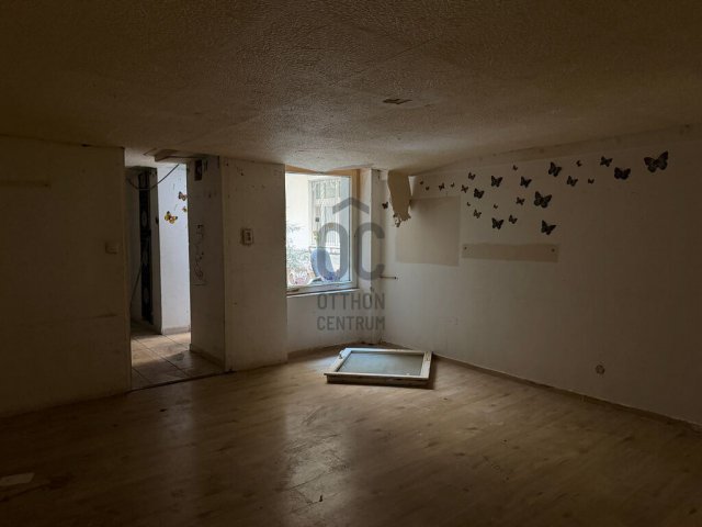 Eladó téglalakás, Budapesten, VII. kerületben 43.5 M Ft