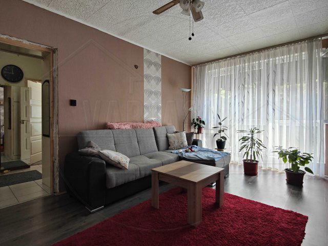 Eladó panellakás, Pécsett, Fazekas Mihály utcában 36.2 M Ft