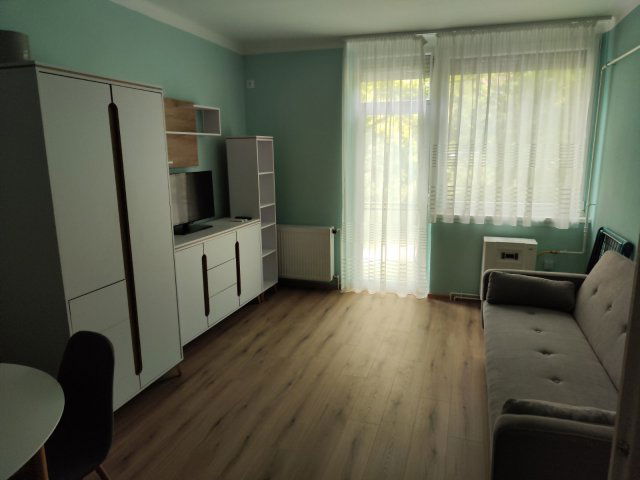 Kiadó téglalakás, albérlet, XVI. kerületben, Koronafürt utcában