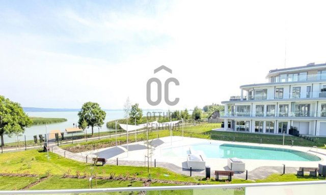 Eladó nyaraló, Balatonszemesen 165 M Ft, 3 szobás