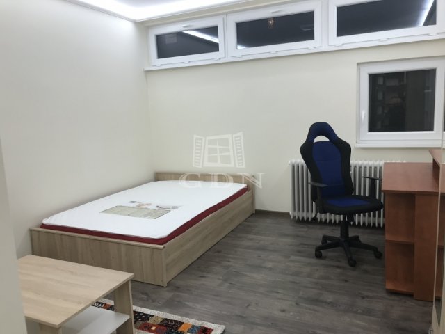 Kiadó téglalakás, albérlet, Szegeden 60 E Ft / hó, 1 szobás