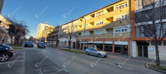 Eladó téglalakás, Zalaegerszegen 32.9 M Ft, 2 szobás