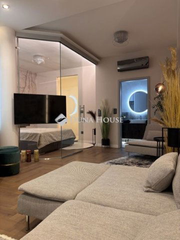 Eladó téglalakás, Budapesten, V. kerületben 148 M Ft, 2 szobás