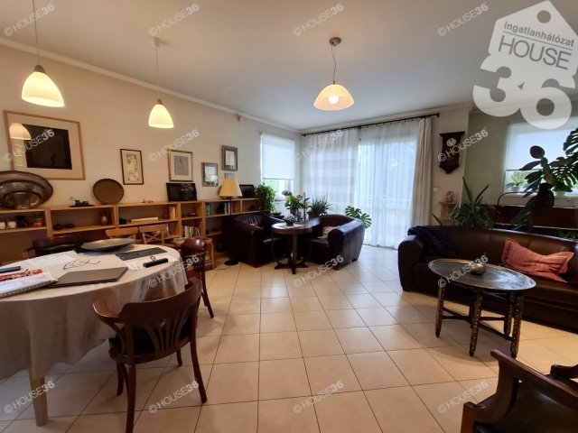 Eladó téglalakás, Budapesten, XVIII. kerületben 95 M Ft