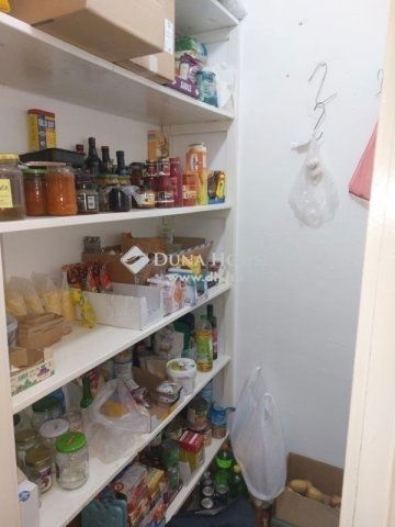 Eladó családi ház, Pécelen 57 M Ft, 3 szobás
