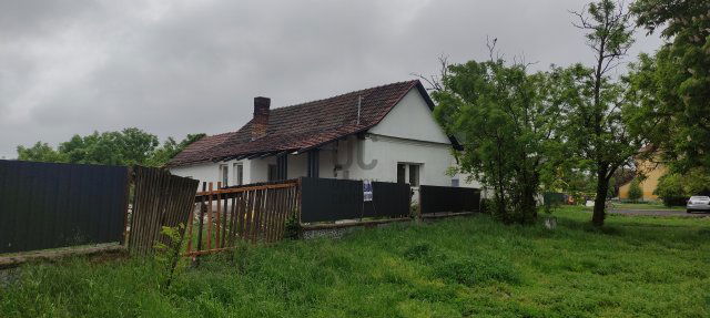 Eladó családi ház, Alattyánban 8.5 M Ft, 3 szobás