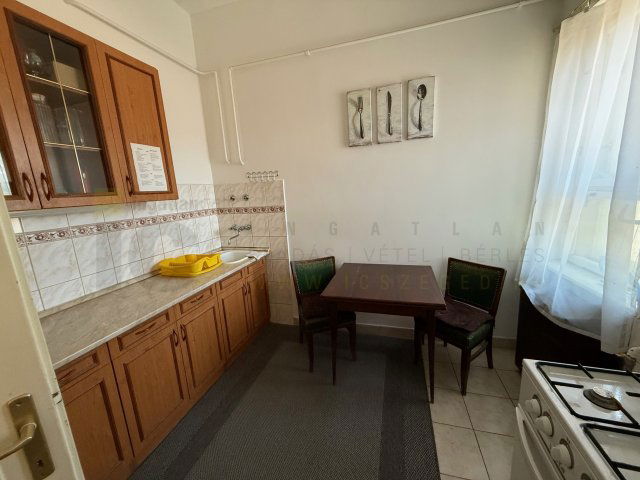 Kiadó téglalakás, albérlet, Szegeden 150 E Ft / hó, 2 szobás