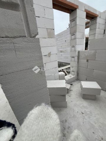 Eladó ikerház, Budapesten, XVIII. kerületben 99 M Ft, 4 szobás