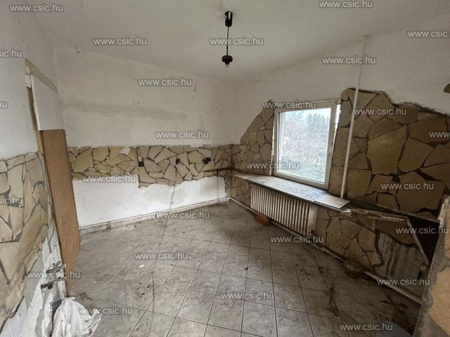 Eladó családi ház, Érden 65 M Ft, 4 szobás