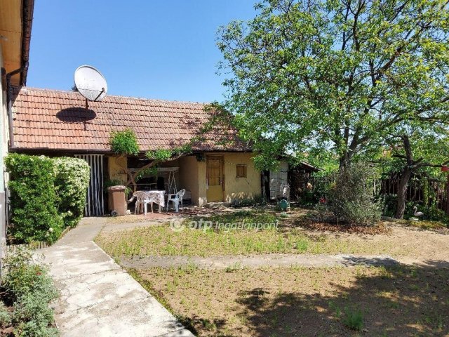 Eladó családi ház, Hévízgyörkön 65 M Ft, 4 szobás