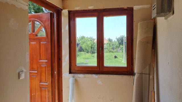 Eladó családi ház, Tiszatenyőn 12.7 M Ft, 2 szobás