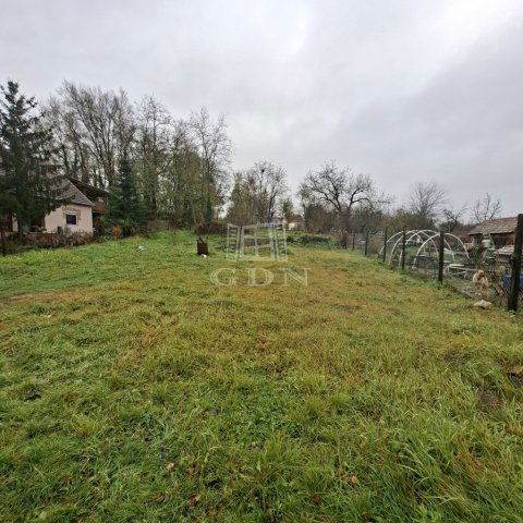 Eladó telek, Szomódon 17 M Ft / költözzbe.hu