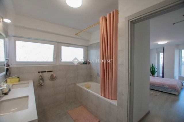 Eladó téglalakás, Budapesten, IX. kerületben 179.9 M Ft