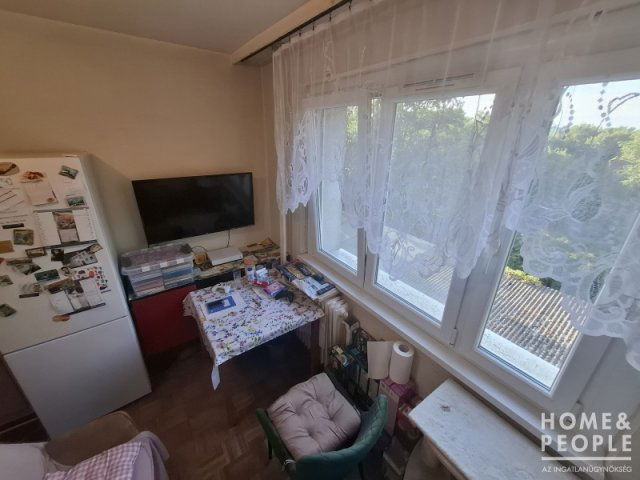 Eladó téglalakás, Szegeden 33.5 M Ft, 2 szobás