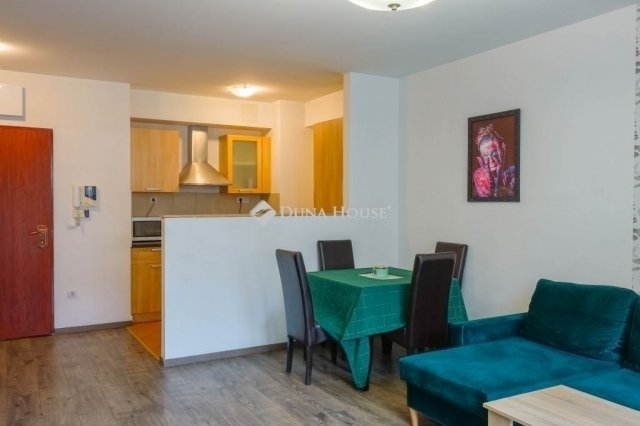 Eladó téglalakás, Budapesten, VII. kerületben 95.99 M Ft