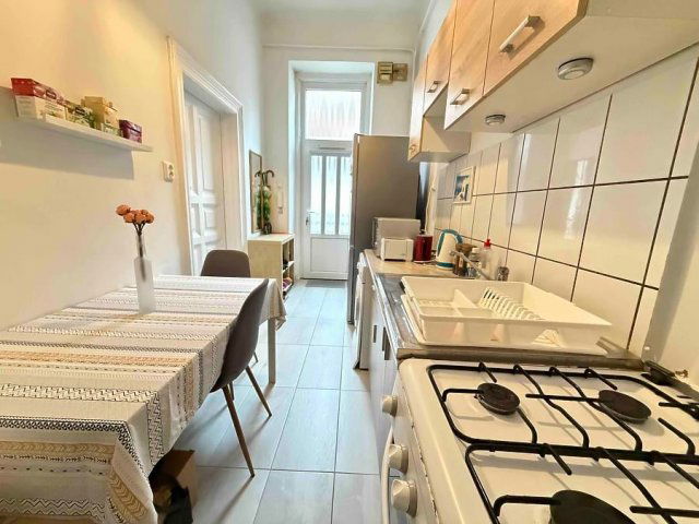 Eladó téglalakás, VII. kerületben, Marek József utcában