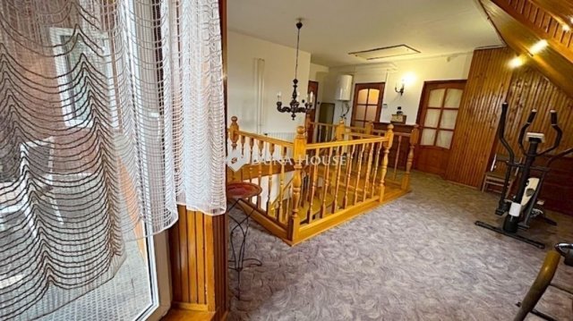 Eladó családi ház, Erdőkertesen 119 M Ft, 5 szobás