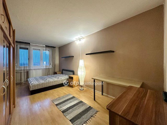 Eladó panellakás, Budapesten, III. kerületben 68.5 M Ft, 2 szobás