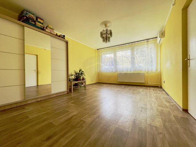 Eladó panellakás, Budapesten, XIV. kerületben 61.5 M Ft, 2 szobás