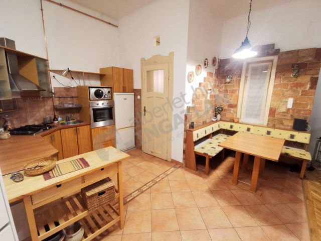 Kiadó téglalakás, albérlet, II. kerületben, Szász Károly utcában