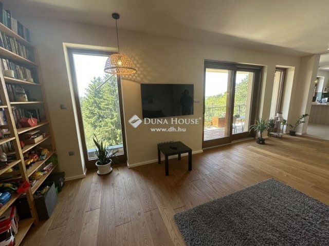 Eladó családi ház, Piliscsabán 205 M Ft, 5 szobás