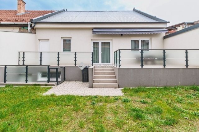 Eladó családi ház, Budapesten, X. kerületben 134 M Ft, 3 szobás