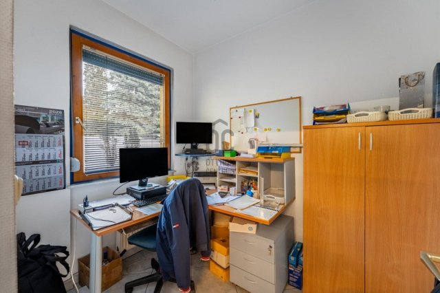 Eladó iroda, Budapesten, XIX. kerületben 319.99 M Ft