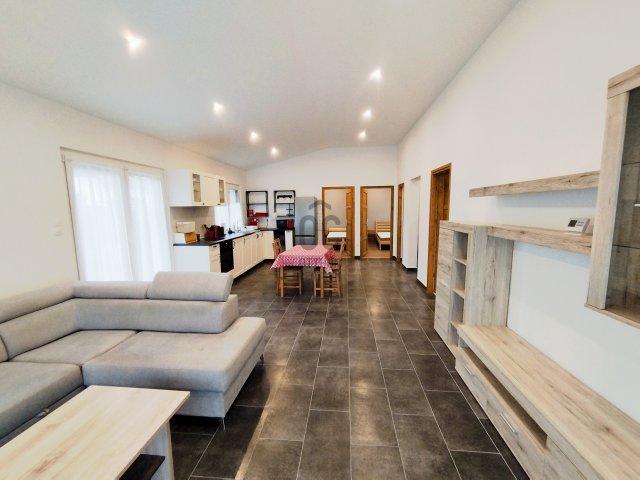 Kiadó ikerház, albérlet, Szántódon 250 E Ft / hó, 3 szobás