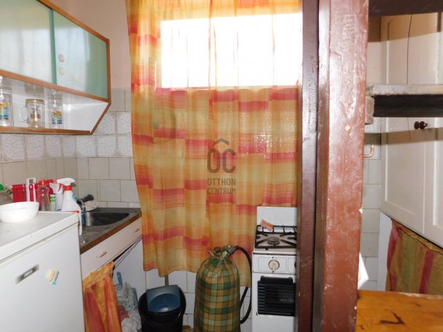 Eladó nyaraló, Tápiószentmártonon 13 M Ft, 3 szobás