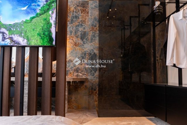 Eladó téglalakás, Budapesten, V. kerületben 203.665 M Ft