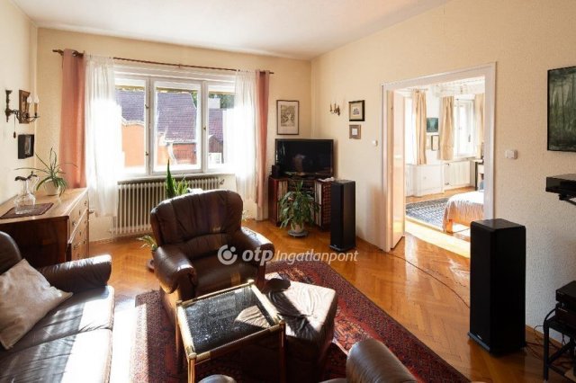 Eladó téglalakás, Budapesten, II. kerületben 154.9 M Ft