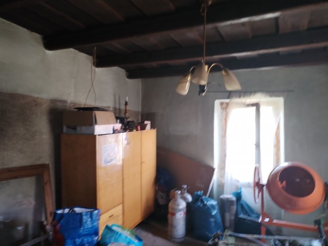 Eladó családi ház, Csőszön 9 M Ft, 2 szobás