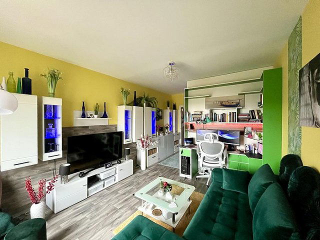 Eladó panellakás, Budapesten, III. kerületben 76.9 M Ft