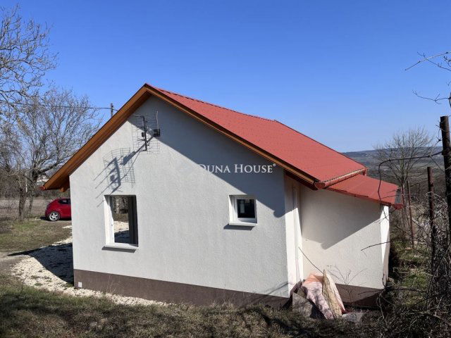 Eladó nyaraló, Tatán 20.99 M Ft, 1 szobás / költözzbe.hu