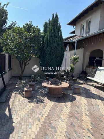 Eladó ikerház, Halásztelken 124.9 M Ft, 4 szobás