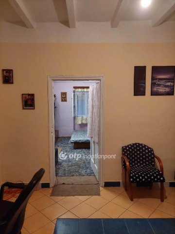 Eladó családi ház, Nagyivánon 5 M Ft, 2 szobás