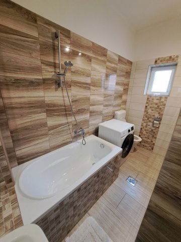 Kiadó ikerház, albérlet, Pilisen, Bocskai utcában 180 E Ft / hó