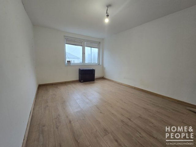 Eladó családi ház, Felsőszentivánon 14.999 M Ft, 2 szobás