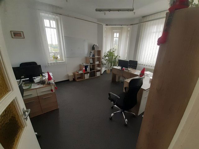 Kiadó iroda, Miskolcon 92 E Ft / hó, 2 szobás
