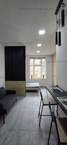 Eladó téglalakás, Budapesten, VII. kerületben, Klauzál utcában