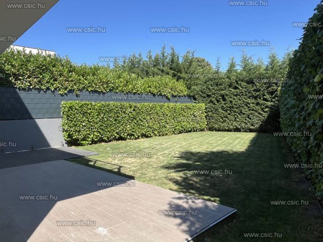 Eladó családi ház, Budapesten, III. kerületben 219.5 M Ft