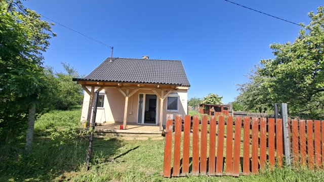 Eladó családi ház, Dombóváron 16.9 M Ft, 2 szobás