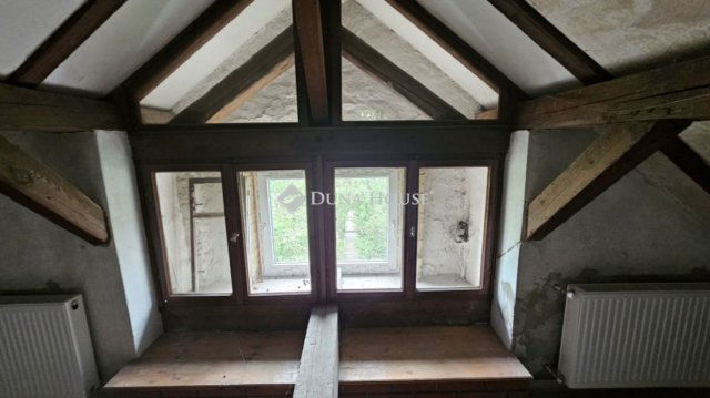 Eladó téglalakás, Budapesten, XVII. kerületben 95 M Ft, 4 szobás