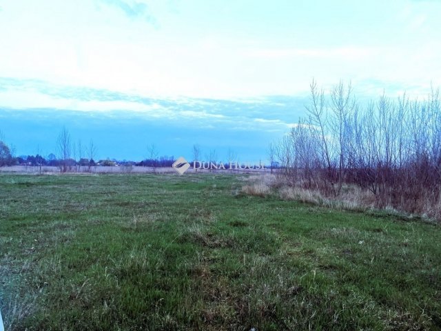 Eladó telek, Bugyin 160 M Ft / költözzbe.hu