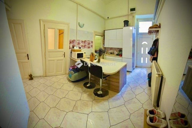 Eladó téglalakás, Budapesten, XIV. kerületben 73.5 M Ft