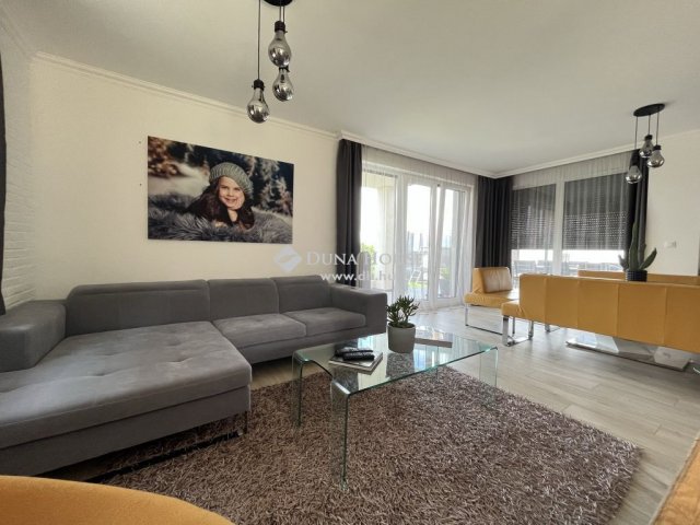 Eladó ikerház, Törökbálinton 325 M Ft, 5 szobás