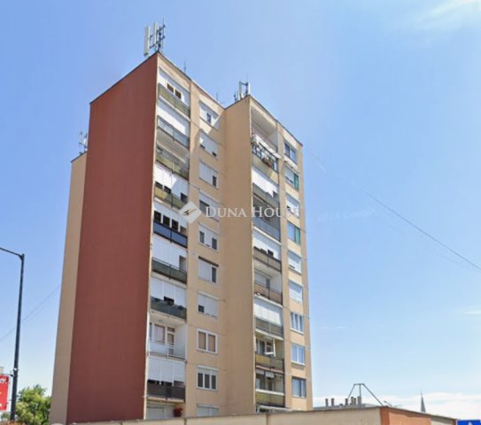 Eladó panellakás, Hatvanban 42 M Ft, 2 szobás