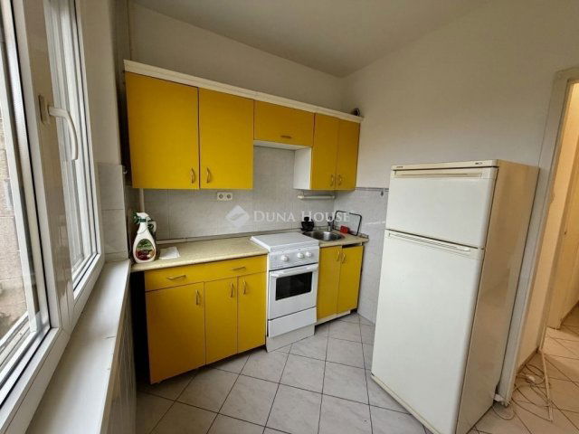 Eladó panellakás, Budapesten, III. kerületben 58 M Ft, 1 szobás